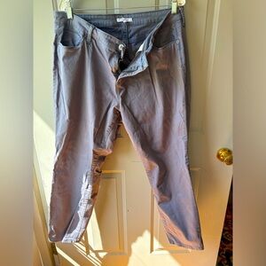 Women’s twill jeans mid rise- pretty bluish gray color.